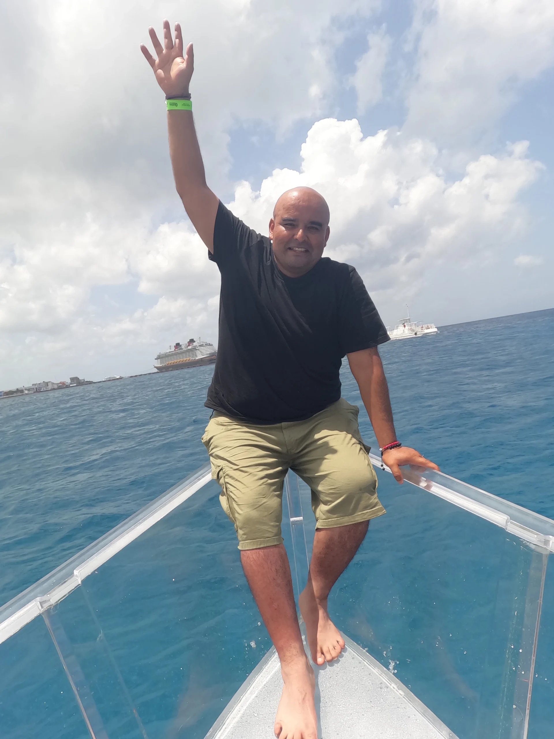 Clear Boat Cozumel Tour – The Ultimate Glass-Bottom Adventure in Paradise 1 En este momento estás viendo Clear Boat Cozumel Tour – The Ultimate Glass-Bottom Adventure in Paradise